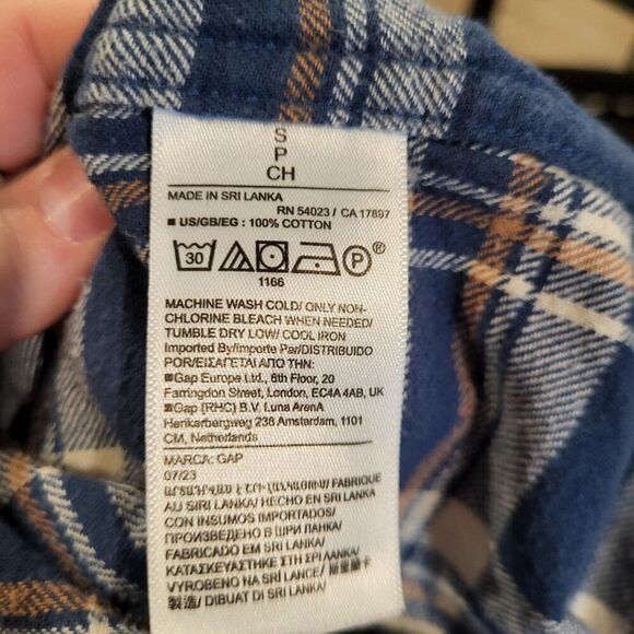 Gap Heavy Weight Standard Fit Flannel Button Up Shirt Men's Size Small - Picture 6 of 6